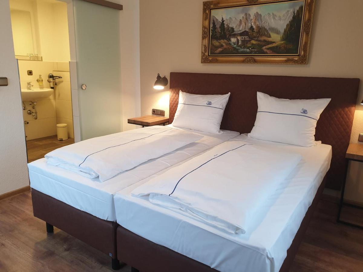 Hotel Gasthof Zum Schwan Steinsfeld المظهر الخارجي الصورة