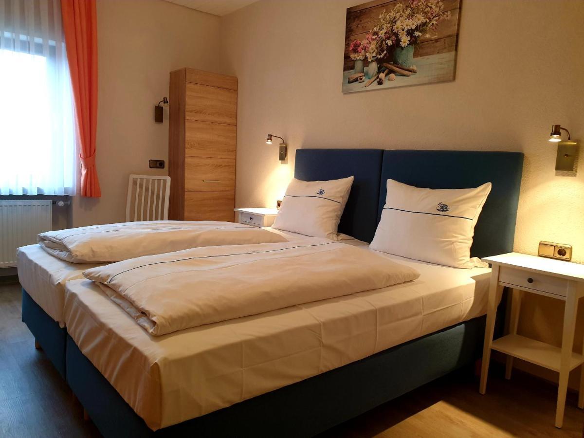 Hotel Gasthof Zum Schwan Steinsfeld المظهر الخارجي الصورة