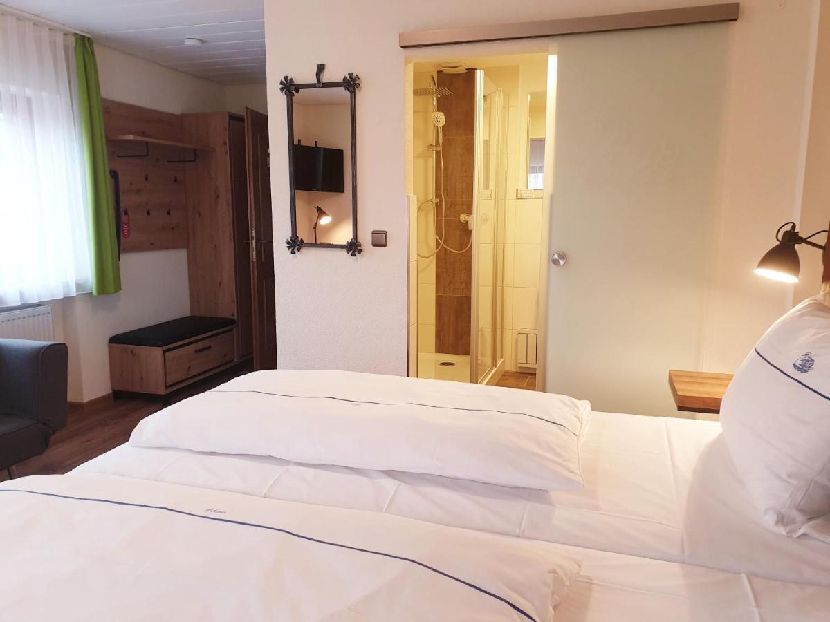 Hotel Gasthof Zum Schwan Steinsfeld المظهر الخارجي الصورة