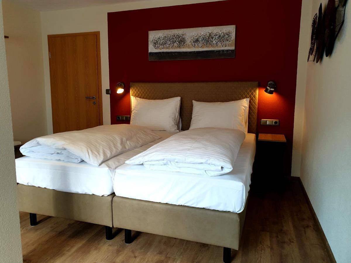 Hotel Gasthof Zum Schwan Steinsfeld المظهر الخارجي الصورة